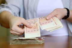 Poslodavci se izjasnili: Gdje će biti više povećanja plata, u RS ili u FBiH?