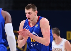 Jokić u idealnoj NBA petorci