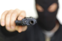 Prijeteći oružjem oteo novac iz banke u Obudovcu