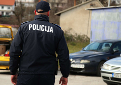 MUP saopštio NOVE DETALJE, policajca napali OTAC I SIN