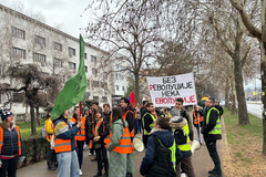 Počeo veliki protest: Nišlije iznose doručak studentima (VIDEO)