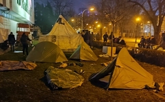 Građani postavili šatore ispred Narodne skupštine Republike Srpske