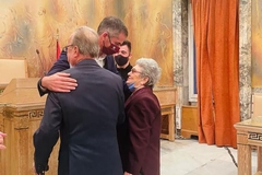 Udovica (85) i udovac (87) stali na ludi kamen poslije 15 godina veze