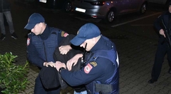 Banjalučanin osumnjičen da je nasmrt izbo sugrađanina sproveden u Tužilaštvo (VIDEO)