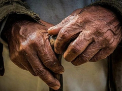 Ima 93 godine i želi još jedan mandat gradonačelnika