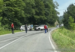 Potpuno obustavljen saobraćaj na putu Milići - Vlasenica