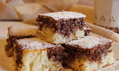Biskvitni kolač sa čokoladom od koga miriše cijela kuća