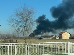 Bijeljina: Požar u Patkovači, na terenu vatrogasci (FOTO)