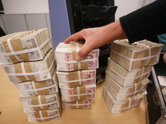 Uzimaju kredite, ali ih ne koriste: Milioni KM izgubljeni zbog kašnjenja projekata u BiH