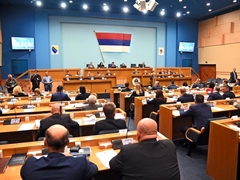 NSRS usvojila povećanje plata budžetskim korisnicima (FOTO)