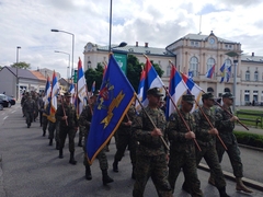 Bijeljina obilježava Dan Vojske RS: Parastos, kolona ratnih jedinica i polaganje vijenaca