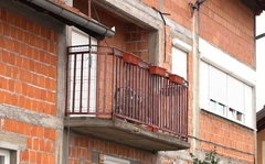 Vlasnici i sinu JOŠ 2 MJESECA PRITVORA: Djeca pronađena u kući strave u Brčkom smještena u sigurne kuće