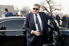 Sud BiH za svako ročište Dodiku angažuje pripadnike kantonalnog MUP-a i Direkcije