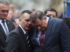 Dodik: Zar neko misli da bi Lukač ostao ministar da se tuča desila
