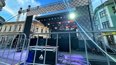 Svi putevi vode u Brčko, postavlja se impresivna bina na Trgu mladih na kojoj će nastupiti Halid Bešlić