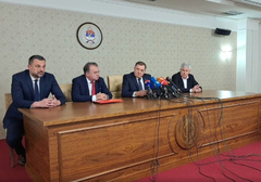 Partneri kao ROGOVI U VREĆI: Raspad sistema na nivou BiH