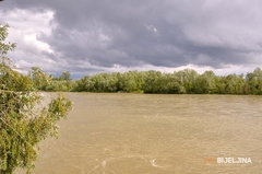 Danas nestabilno uz prolaznu kišu i pljuskove