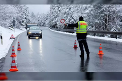 Vozač iz BiH pokušao da "prokrijumčari" rođake u Njemačku