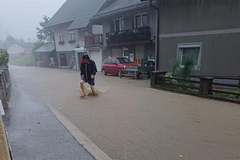 Olujno nevrijeme prešlo preko Slovenije, ide prema Hrvatskoj
