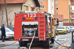 Automobil se zapalio u vožnji u zvorničkom naselju Karakaj 