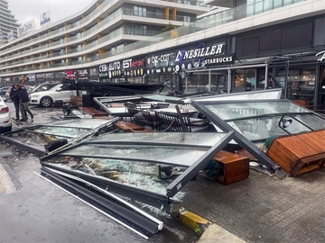 Snažna oluja zahvatila Instanbul