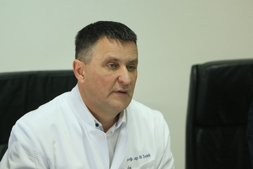 Đajić poručio da je edukacija kadra garant kvalitetne usluge: Neophodno stvarati uslove da pacijente liječimo ovdje