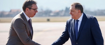 Vučić upoznao Dodika sa situacijom na KiM, najavio posjetu Srpskoj