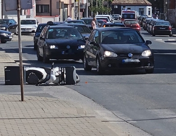 Sudar motocikla i auta u Bijeljini, intervenisala i Hitna (FOTO)