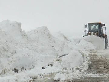 Srbiju paralisao snijeg: Vanredna situacija u pet opština