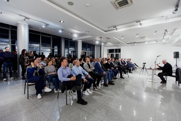 Prof. dr Miodrag Zec na predavanju u organizaciji RSS: Čovjek je najveći resurs svakog društva