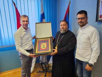 Načelnik Ugljevika ispratio svešenika Topića na novu dužnost