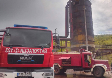 Zapalio se automobil na benzinskoj pumpi u Milićima