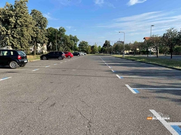 Bijeljina: Naplata ispraznila parking kod Saborne crkve (FOTO)