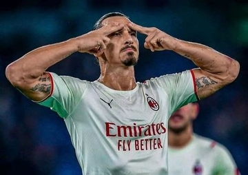 Ibrahimović sam sebi čestitao rođendan: Počastio se autom od milion evra