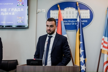 Bijeljina: Odbornik Vladimir Sarić položio zakletvu (FOTO)