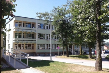 Drama u Domu zdravlja: Nasilnik razbio staklo i tukao medicinske radnike