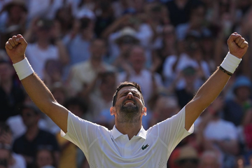 Novak u četiri seta slomio otpor žilavog Rusa za plasman među osam najboljih