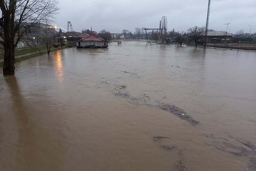 Vanredno u 32 grada i opština, očekuje se novi talas izlivanja rijeka
