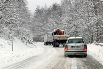 Preko Romanije teretni saobraćaj prohodan, ali bez lanaca nema prolaza