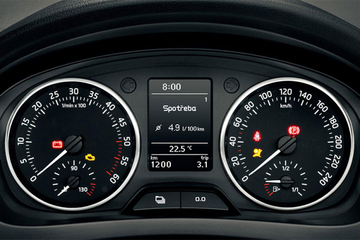 Koliko dobro znate instrumental tablu: Trećina vozača ne zna šta znači ova lampica, a može da izazove kvar