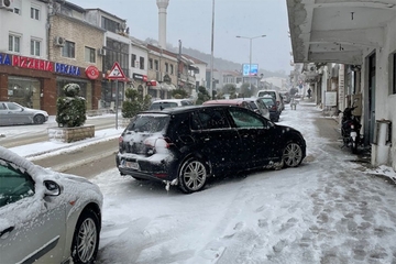 Crna Gora prekrivena snježnim prekrivačem