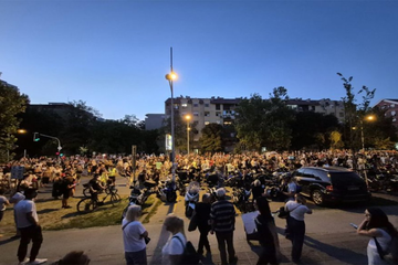 Protesti širom Srbije sedmu noć zaredom