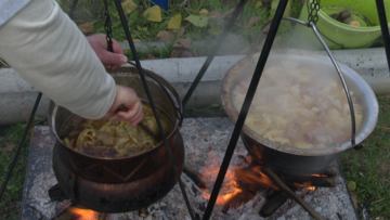 Kupusijadu u Gornjem Crnjelovu zakazali za Mitrovske zadušnice, pa je odgodili (FOTO)