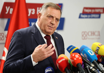 Nakon što su u Sarajevu izbušene gume na autu iz Srbije, Dodik oštro odreagovao