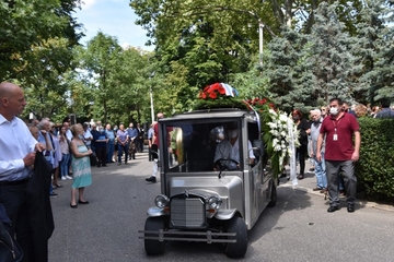 Miroslav Lazanski sahranjen u Aleji zaslužnih građana
