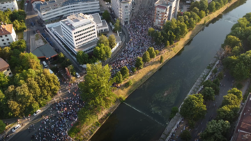 Protest ispred OHR-a: Pozvali Šmita da ne mijenja Ustav i Izborni zakon