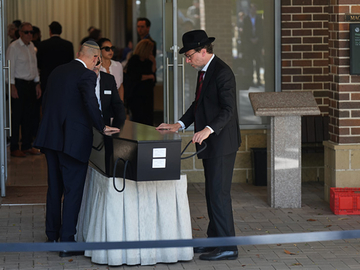 U Sidneju danas Dan žalosti, počele sahrane