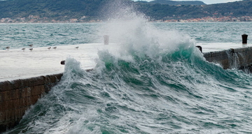 Hrvatsku očekuju olujni udari: Izdat narandžasti i crveni meteoalarm