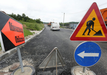 Na više putnih pravaca IZMIJENJEN REŽIM odvijanja saobraćaja zbog izvođenja radova