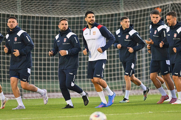 Četvorica fudbalera zakasnila na okupljanje Srbije